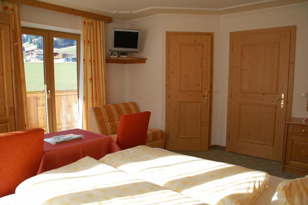 Pension Ederhof Jochberg Room photo